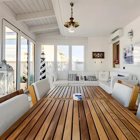 Sea View Eventi Felici Apartamento *