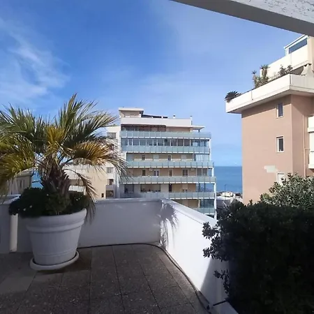 Apartamento Sea View Eventi Felici